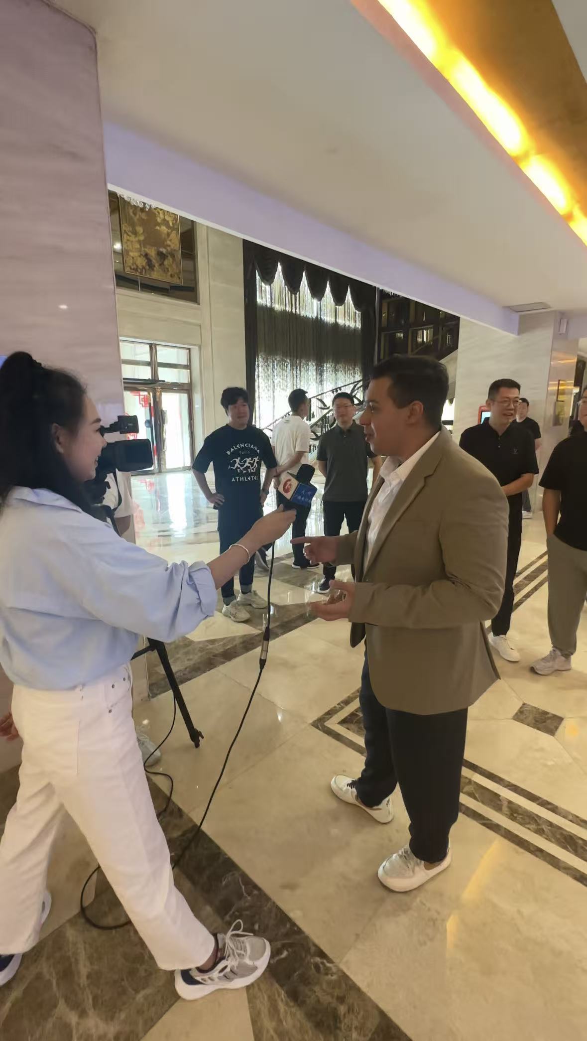 أحمد الصيني في مقابلة ميدانية